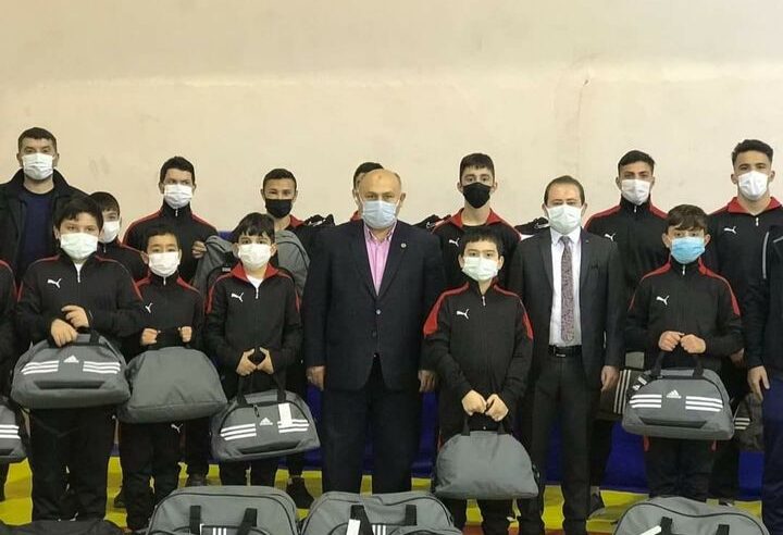 Güreş Klubüne Malzeme Dağıtımı