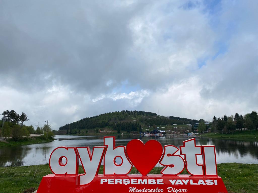 Aybastı Perşembe Yaylası Gölet Kenarına Kutu Harf Tabela Yapımı